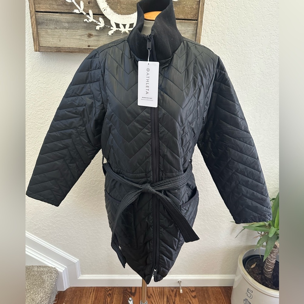 Athleta Mendocino black puffer coat jacket ladies large NWT